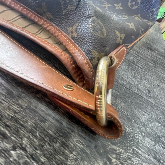 Authentic Louis Vuitton Delightful MM - good used condition - Picture 10 of 16